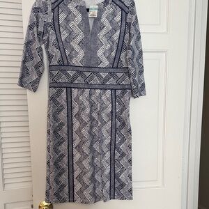 NWT J McLaughlin Chic Navy and White Geometric Long Sleeve Dress